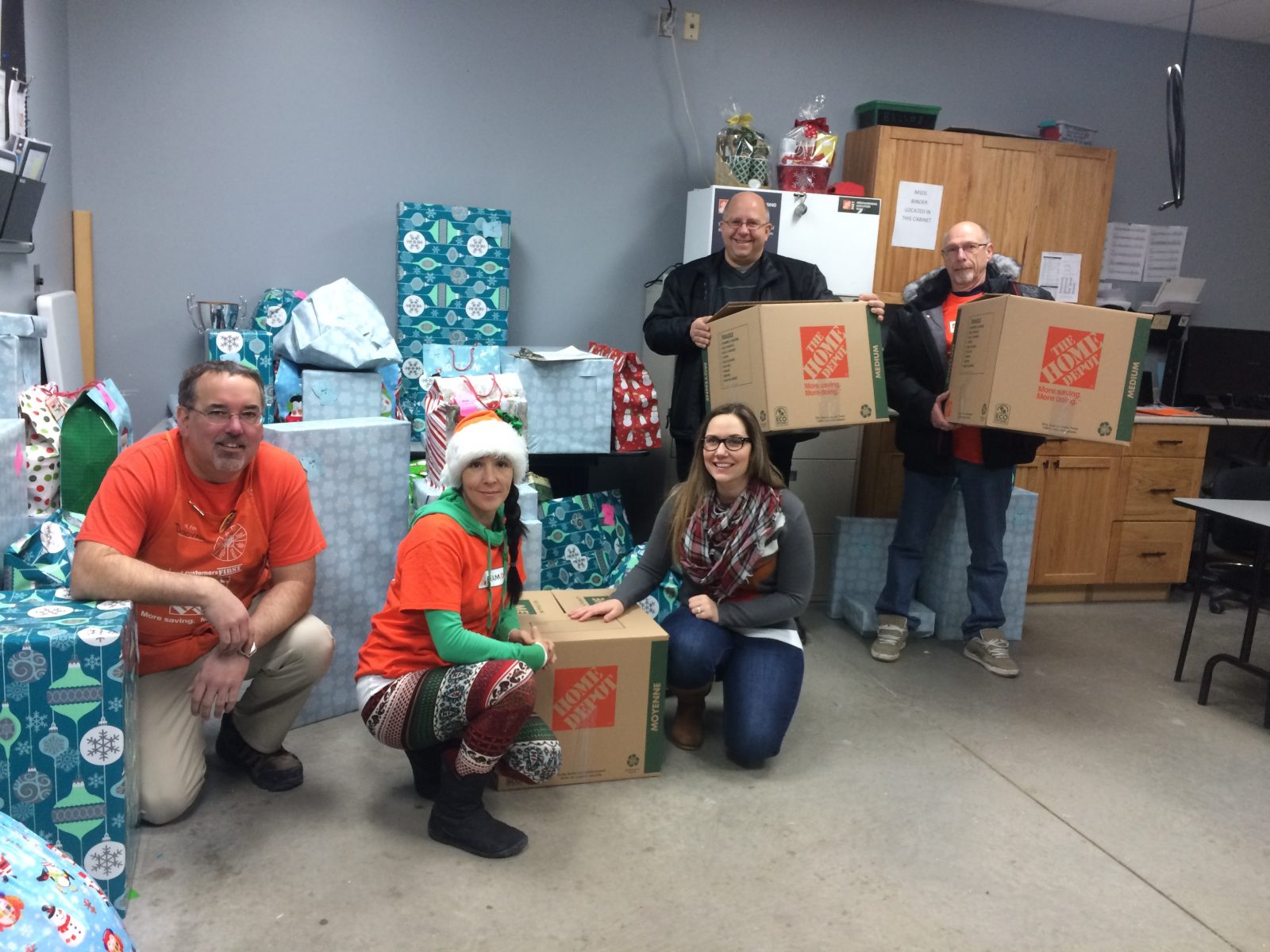 Home Depot continues to give back at Christmas