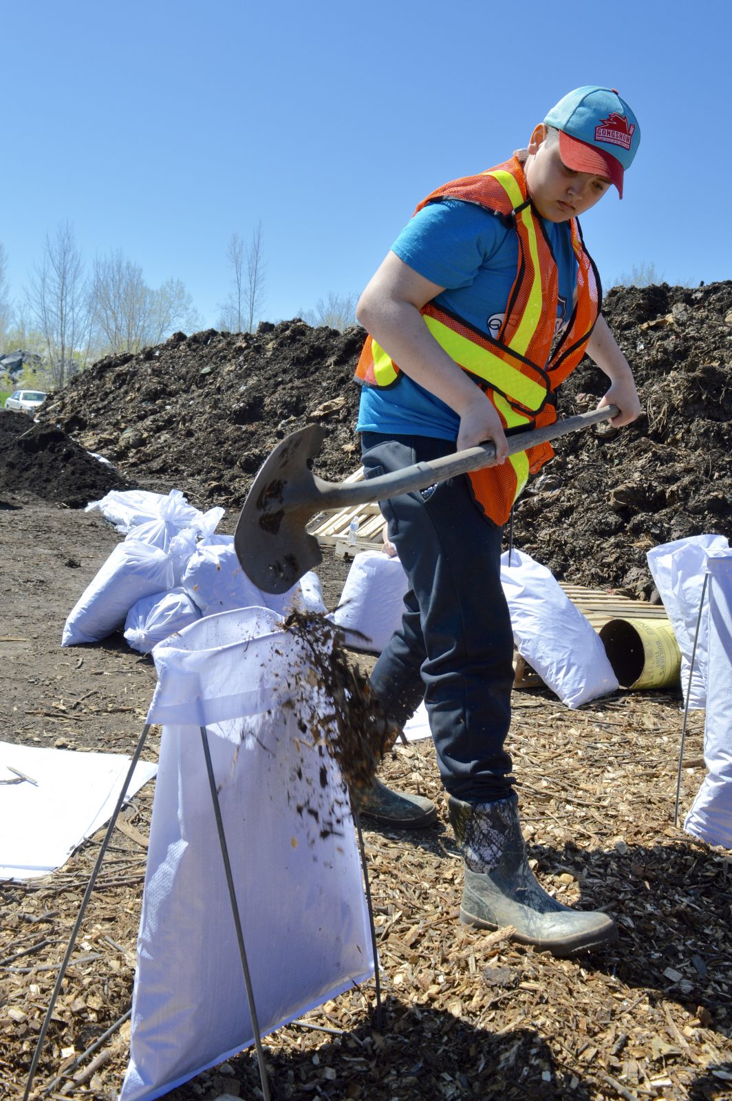 Bark and Compost Day raises funds for city horticulture