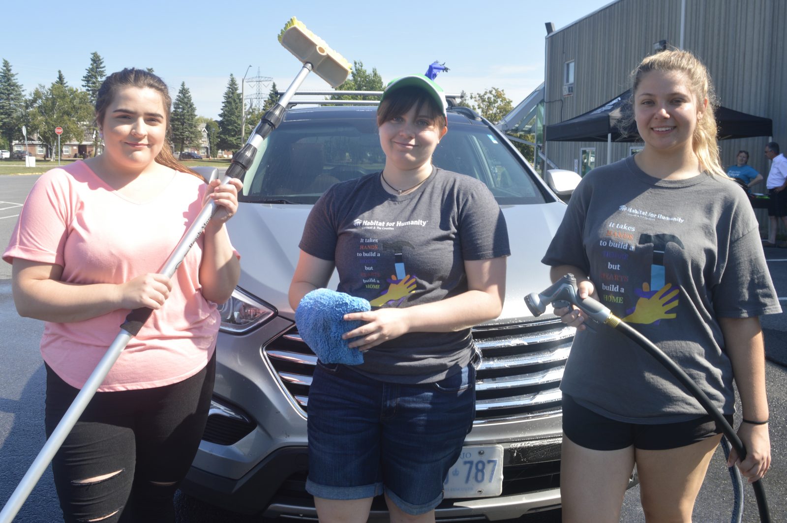 Habitat cleans cars for community charity