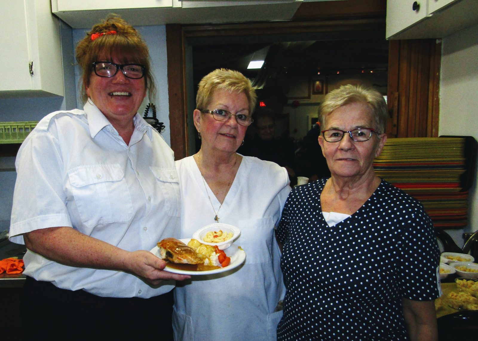 Legion serves up supper for Hospice