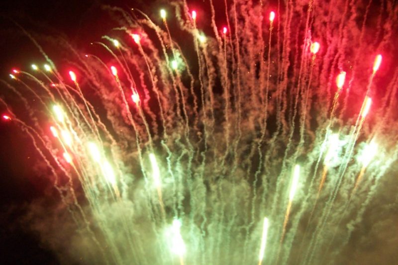 Wind delays Canada Day fireworks in Lamoureux Park