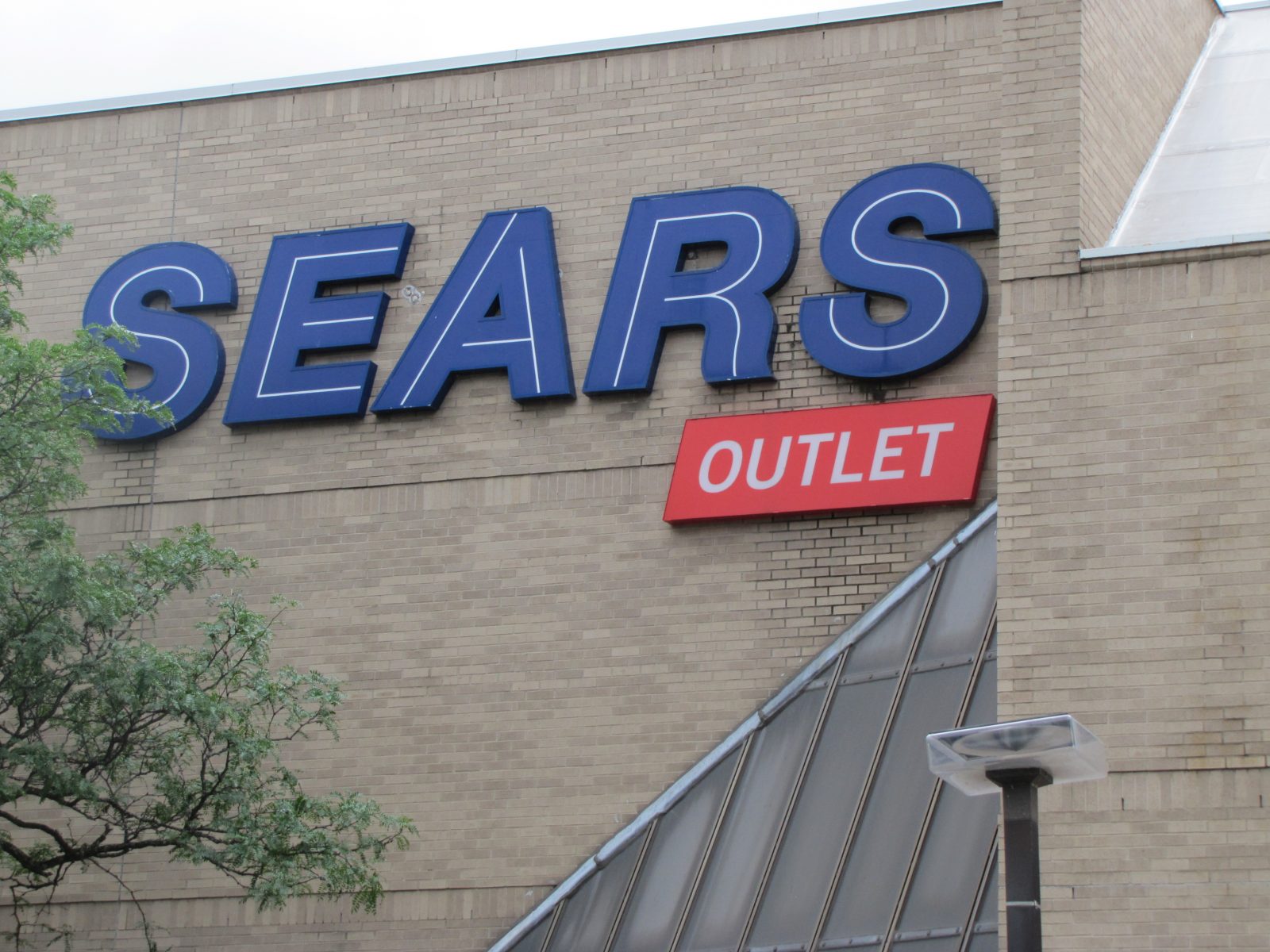 Former Sears employee asks MP to help with pensions