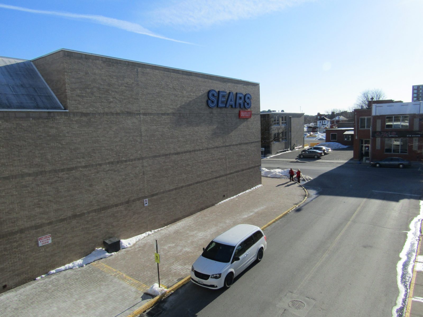 Sears to forge ahead