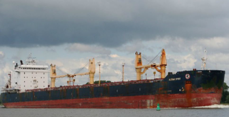 UPDATE: Ship runs aground near Cornwall, Seaway traffic resumes