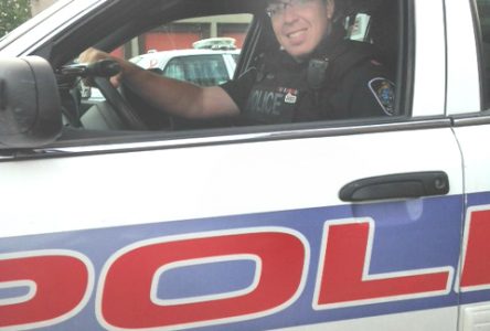 Cornwall cop feted by apartment residents for halting spread of fire