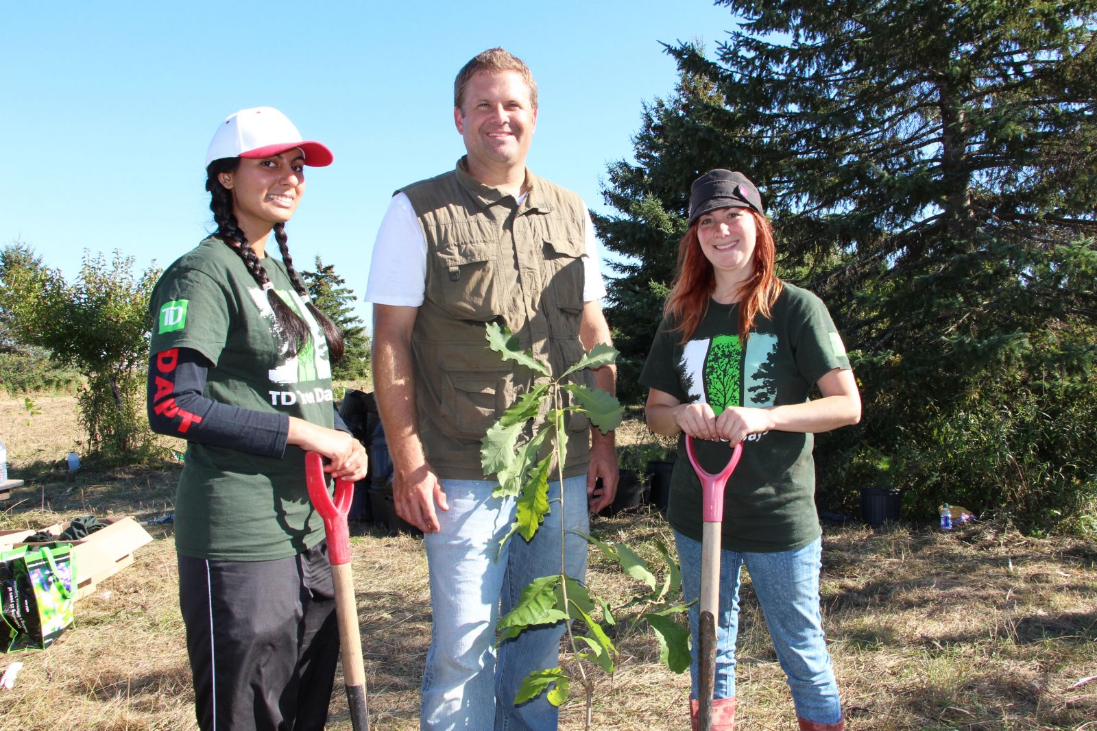 Fall is here, come plant trees with RRCA today