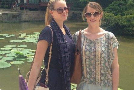 Cornwall sisters move to South Korea for teaching assignments