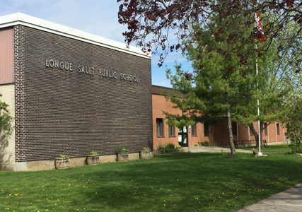 Positive COVID-19 case at Longue Sault Public School
