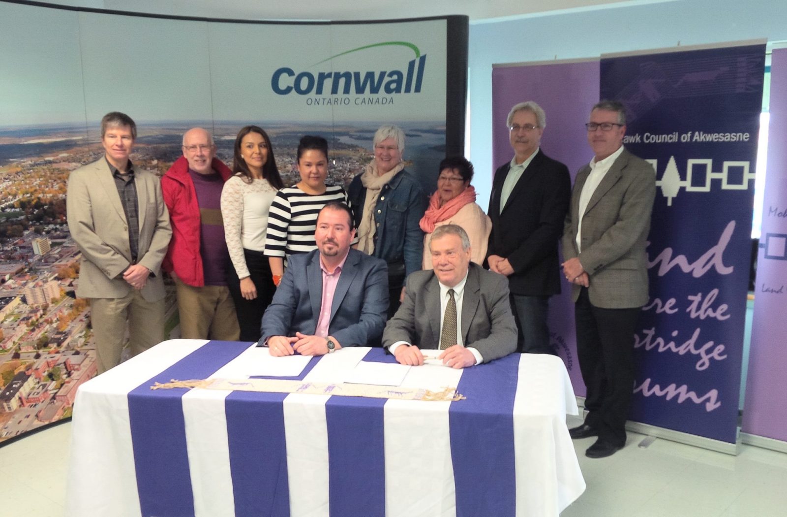 Cornwall, Akwesasne sign historic agreement concerning harbour lands