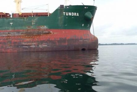 MORE SEAWAY PROBLEMS: Ship runs aground near Hamilton Island