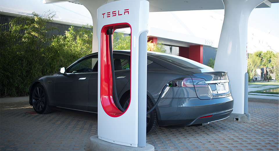 New ‘Tesla’ charging station opens in Cornwall