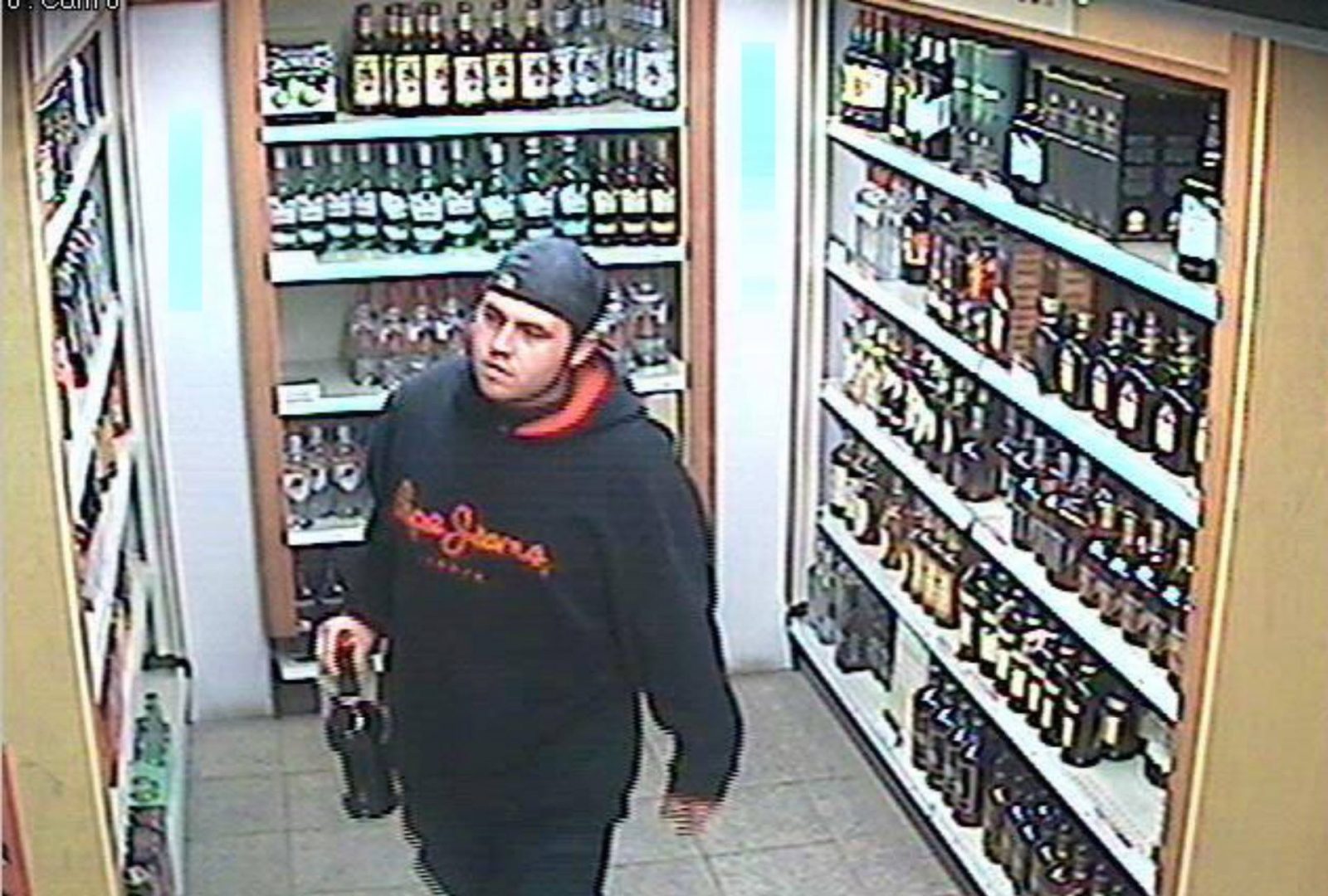 BOOZE BANDIT: Cops on the hunt for thief