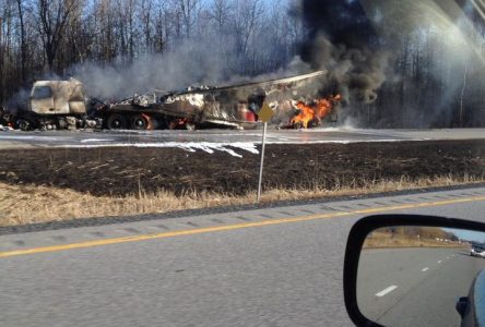 Hwy. 401 truck fire sends flames, black smoke into the sky