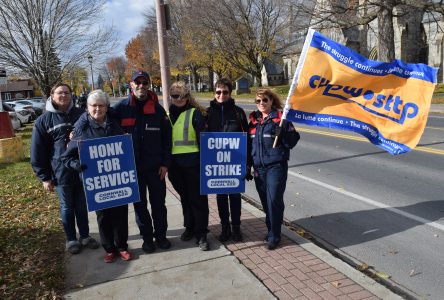 Canada Post on strike in Cornwall area