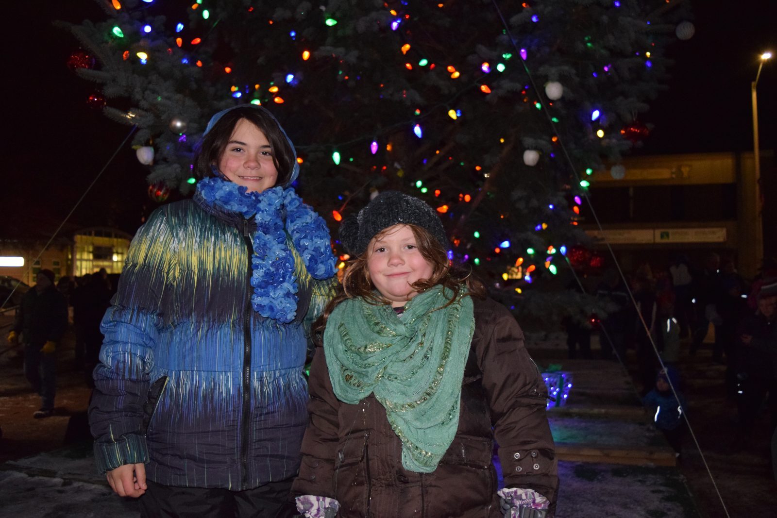 WEEKEND EVENT: Community Christmas Tree Lighting