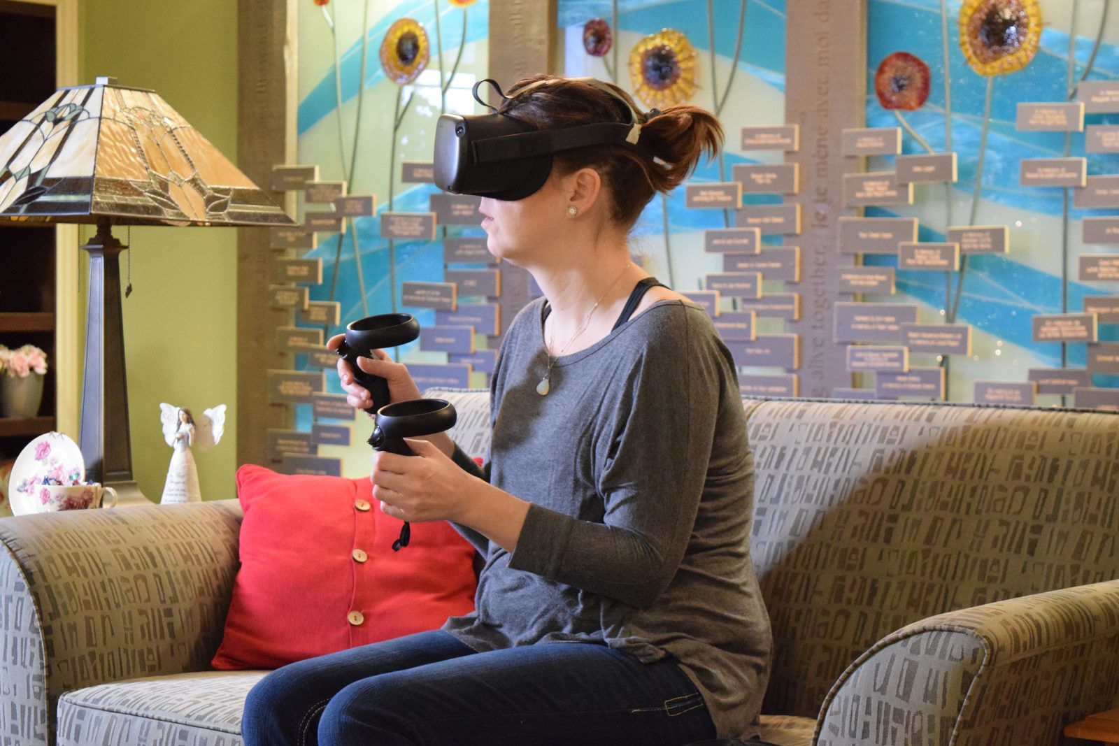 VR bringing comfort and connection to Hospice