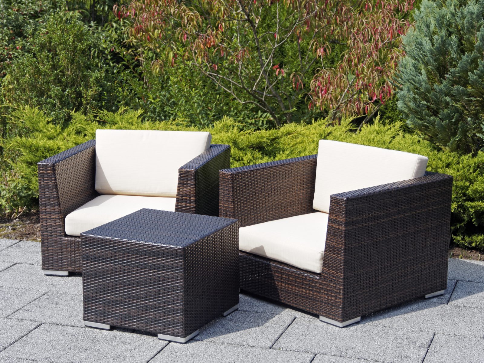 5 Tips For Choosing Outdoor Furniture