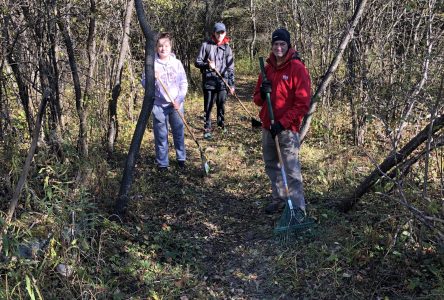 Clean-up day at Summerstown Trails