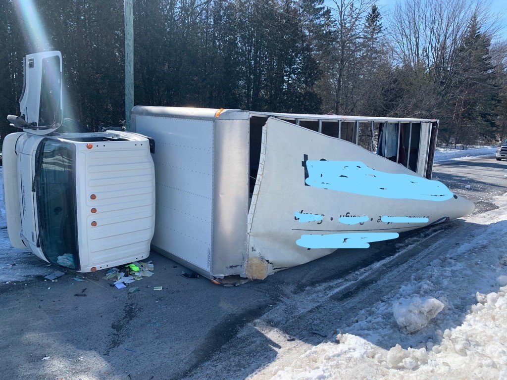 OPP respond to delivery truck collision in South Stormont