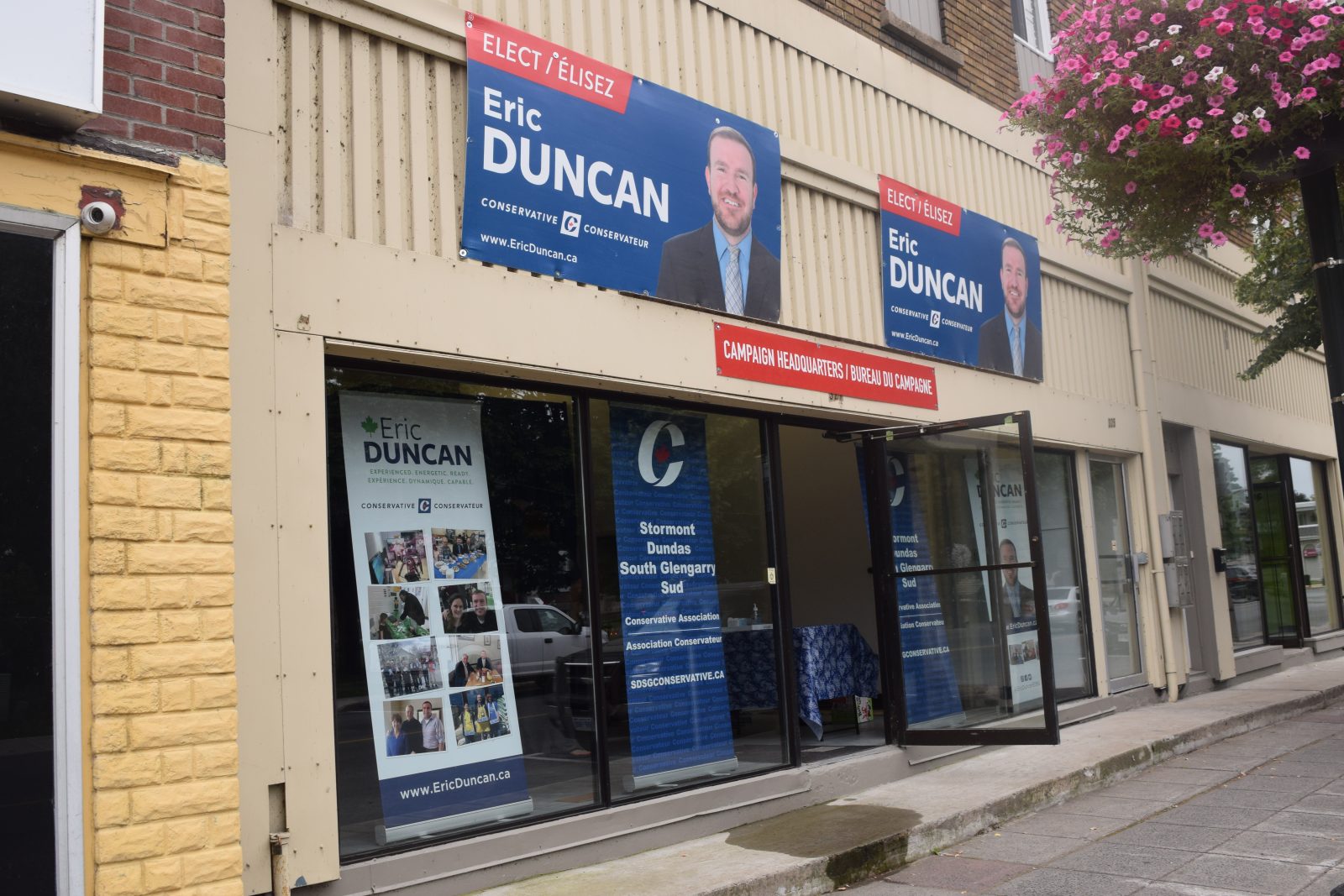 Duncan opens campaign office