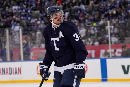 Leafs’ Matthews to have hearing with NHL player safety for cross-check on Dahlin