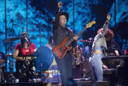 Arcade Fire to perform at Juno Awards in May
