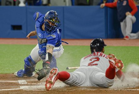 Boston Red Sox top Toronto Blue Jays 7-1 to end four-game losing skid