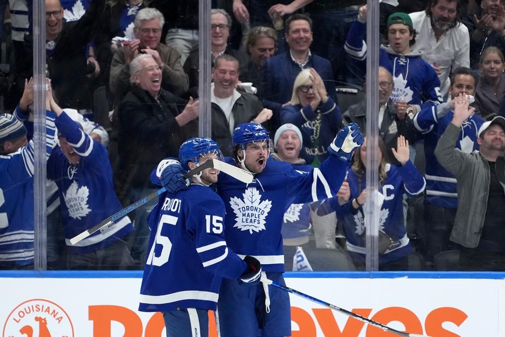 Matthews, Marner lead the way as Maple Leafs thump 5-0 Lightning in Game 1