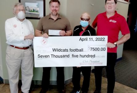 Kinsmen donate to Cornwall Minor Football