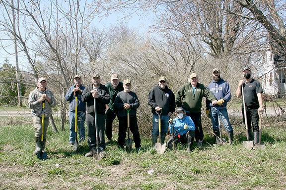 Springfield Farm Gets Help with Tree Planting