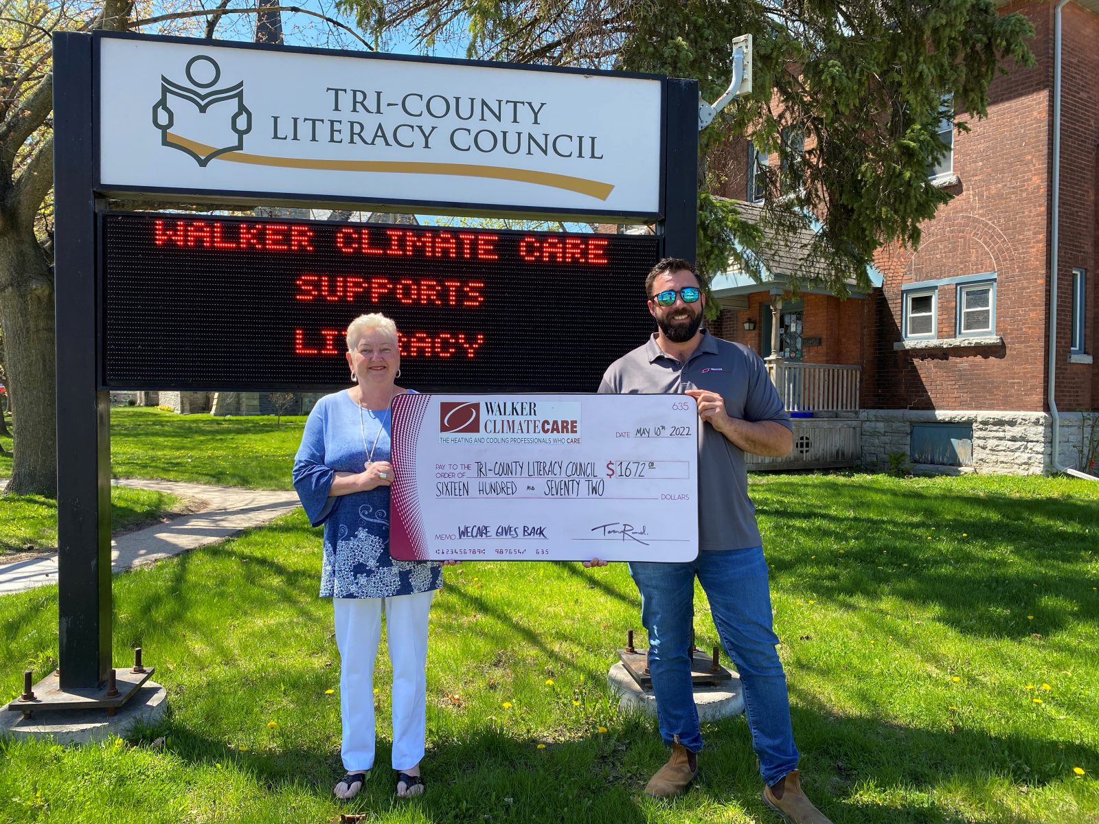 Walker supports  Tri-County Literacy