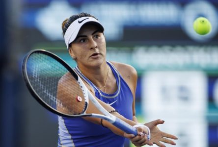 Andreescu earns thrilling first-round win at National Bank Open over Daria Kasatkina