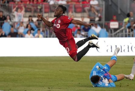 Given a clean bill of health, Akinola waits his turn in star-studded Toronto attack