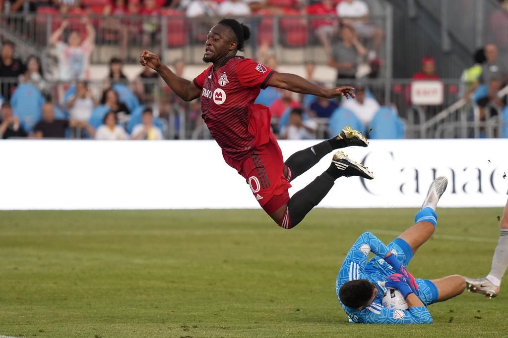 Given a clean bill of health, Akinola waits his turn in star-studded Toronto attack