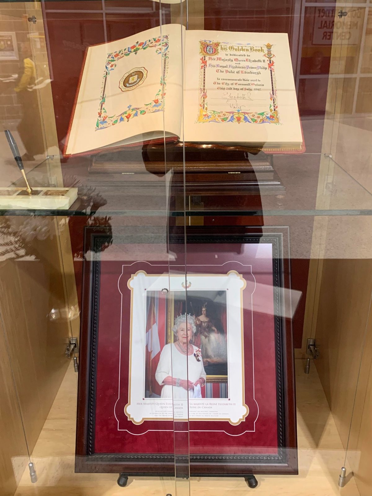 Cornwall’s Golden Book Signed by Queen Elizabeth II on Display at Benson Centre