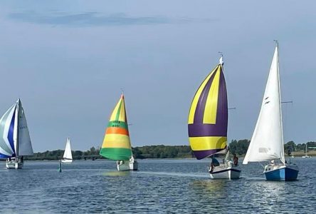 Stormont Yacht Club celebrates return of Adult Learn to Sail Weekend