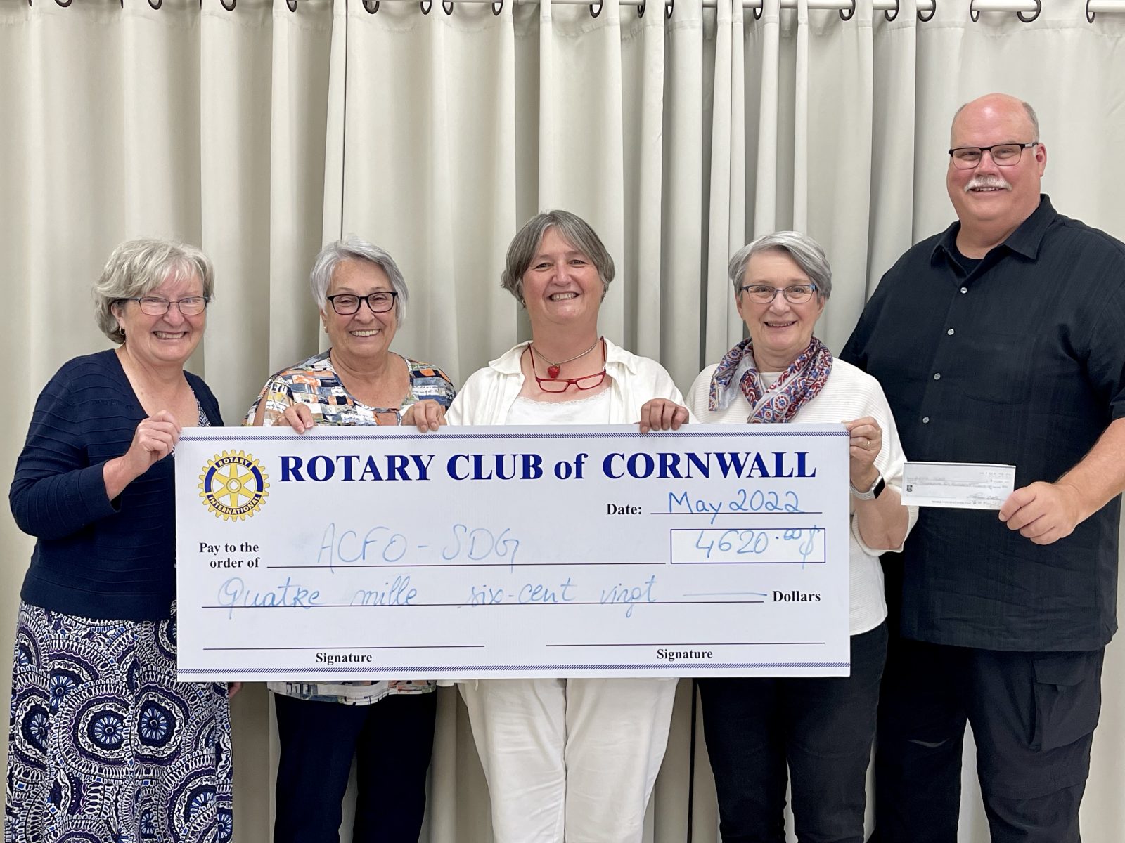 Cornwall Rotary Club donates $4,620 to support Ukrainian families!