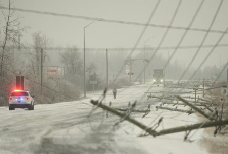 Thousand of Ontarians without power after windstorm