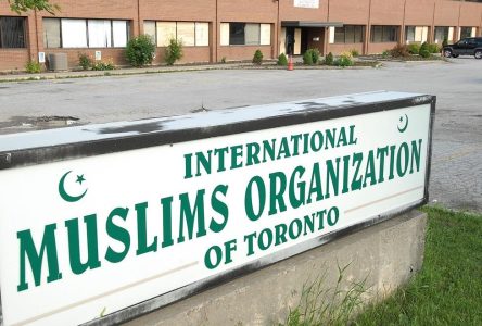 Man charged with murder in 2020 mosque stabbing found not criminally responsible