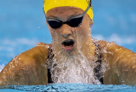 McIntosh breaks world junior, national record at Canadian swimming trials