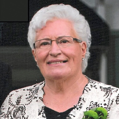 Doreen Helen Hellyer (née Stewart)