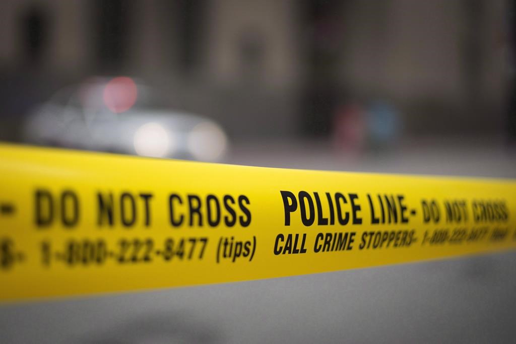 Three people taken to hospital after machete attack in Windsor, Ont.