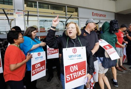 Metro stores in Greater Toronto Area close as workers go on strike