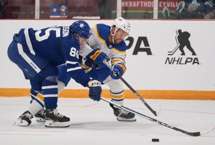 Conor Timmins’ two goals, two assists lead Leafs to 5-2 pre-season win over Sabres