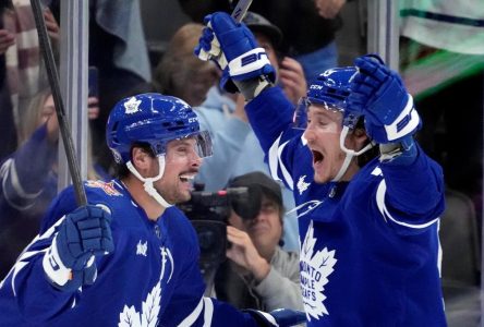 Toronto Maple Leafs mixing up goal songs after finally shelving Hall & Oates