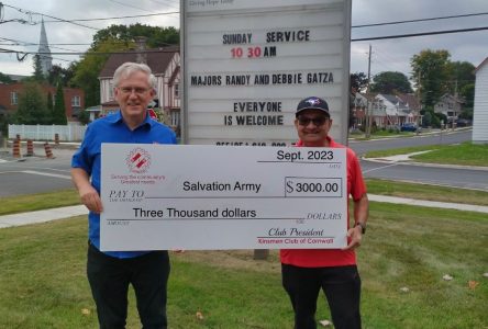 Kinsmen Club Donates to Salvation Army