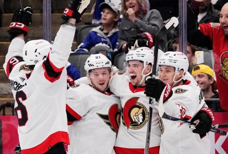 Batherson’s two-goal effort leads Senators past Maple Leafs 4-2 in Battle of Ontario