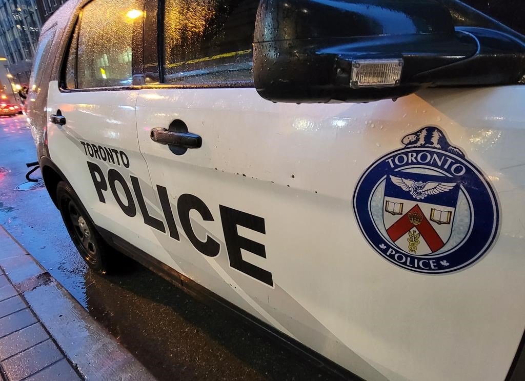 Man dead after overnight stabbing at Toronto homeless shelter, 25-year-old arrested