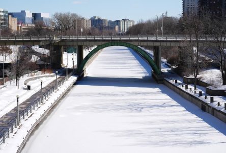 Thin ice: Ottawa’s Rideau Canal still isn’t open for skating, despite cold weather