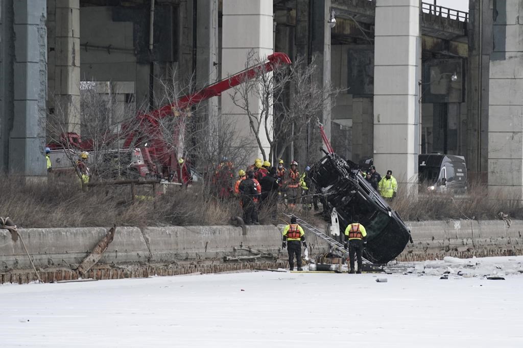Man rescued after vehicle crashed through ice on Toronto waterfront dies: police